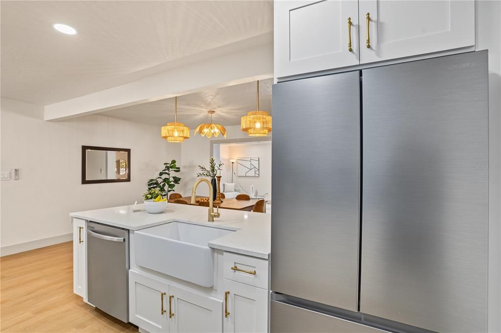 For Sale: $499,000 (3 beds, 2 baths, 1714 Square Feet)