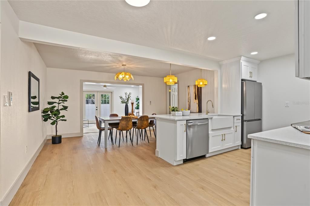 For Sale: $499,000 (3 beds, 2 baths, 1714 Square Feet)