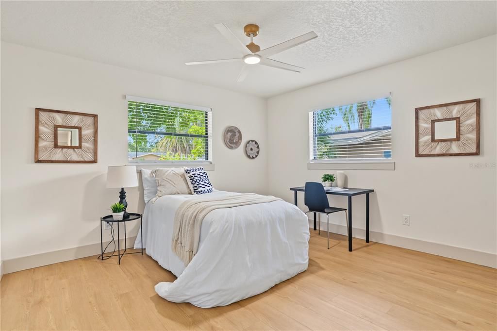 For Sale: $499,000 (3 beds, 2 baths, 1714 Square Feet)
