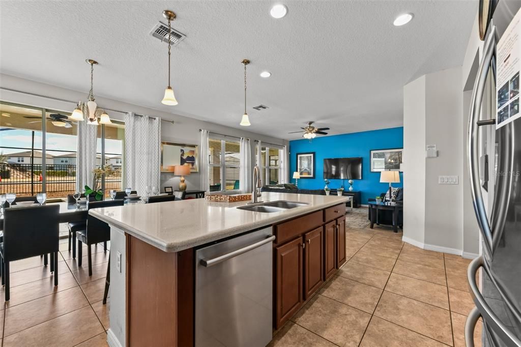 For Sale: $555,000 (7 beds, 6 baths, 3526 Square Feet)