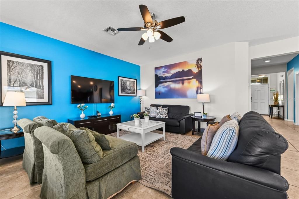 For Sale: $555,000 (7 beds, 6 baths, 3526 Square Feet)