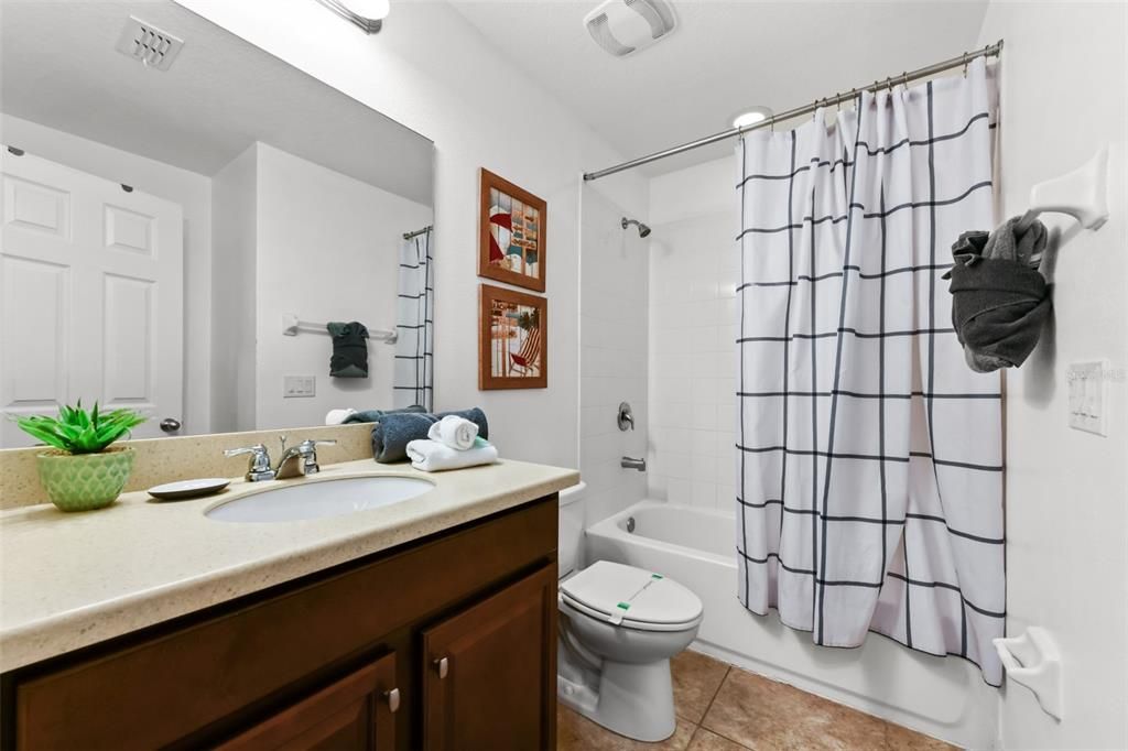 For Sale: $555,000 (7 beds, 6 baths, 3526 Square Feet)