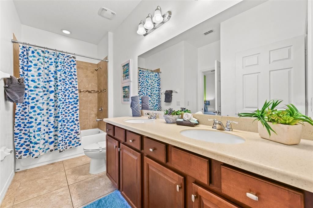 For Sale: $555,000 (7 beds, 6 baths, 3526 Square Feet)