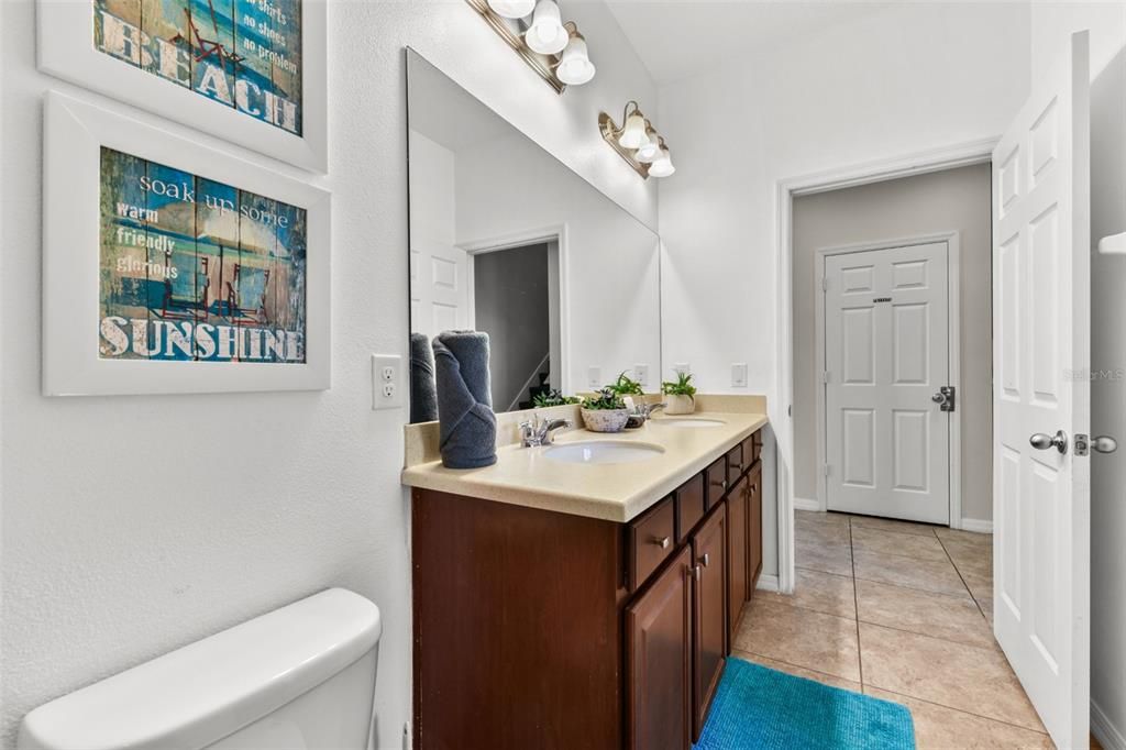 For Sale: $555,000 (7 beds, 6 baths, 3526 Square Feet)