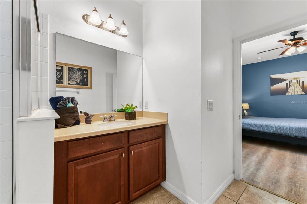 For Sale: $555,000 (7 beds, 6 baths, 3526 Square Feet)
