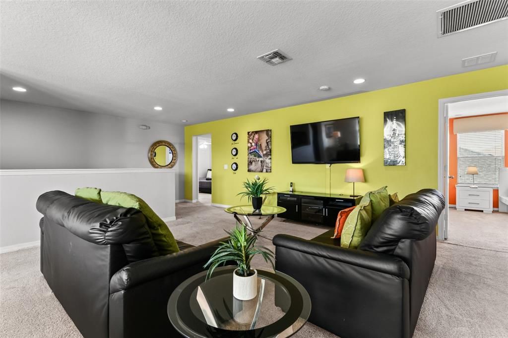 For Sale: $555,000 (7 beds, 6 baths, 3526 Square Feet)