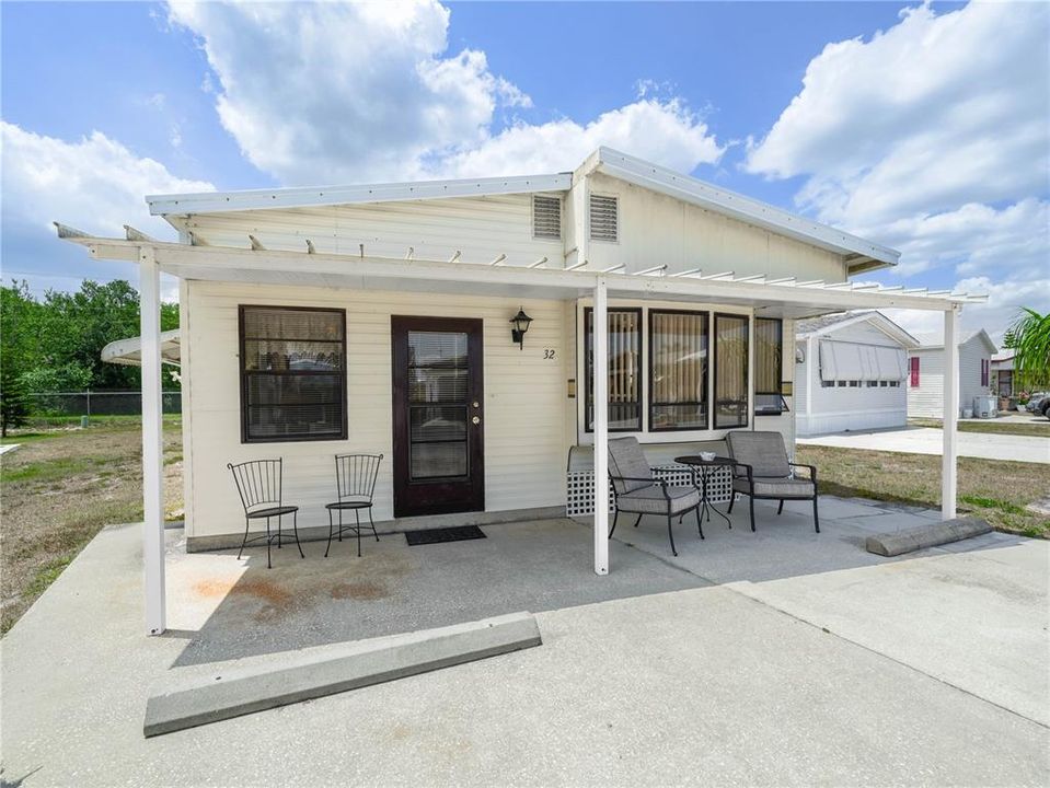For Sale: $75,000 (1 beds, 1 baths, 760 Square Feet)