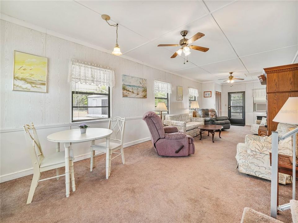 For Sale: $75,000 (1 beds, 1 baths, 760 Square Feet)