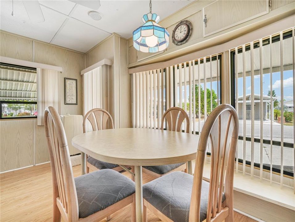 For Sale: $75,000 (1 beds, 1 baths, 760 Square Feet)
