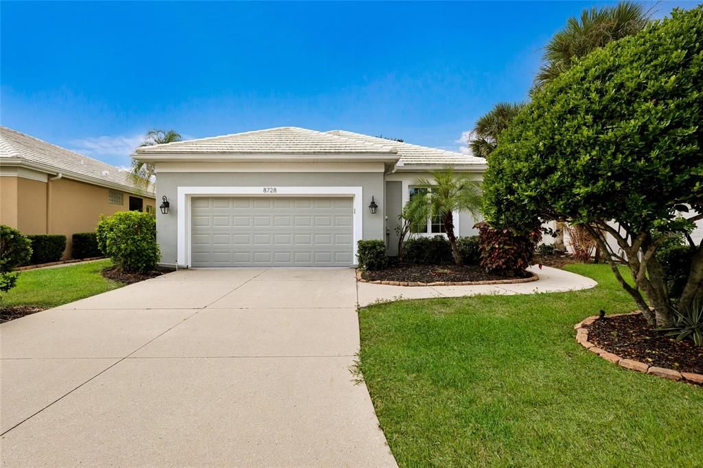 For Sale: $495,000 (2 beds, 2 baths, 1491 Square Feet)