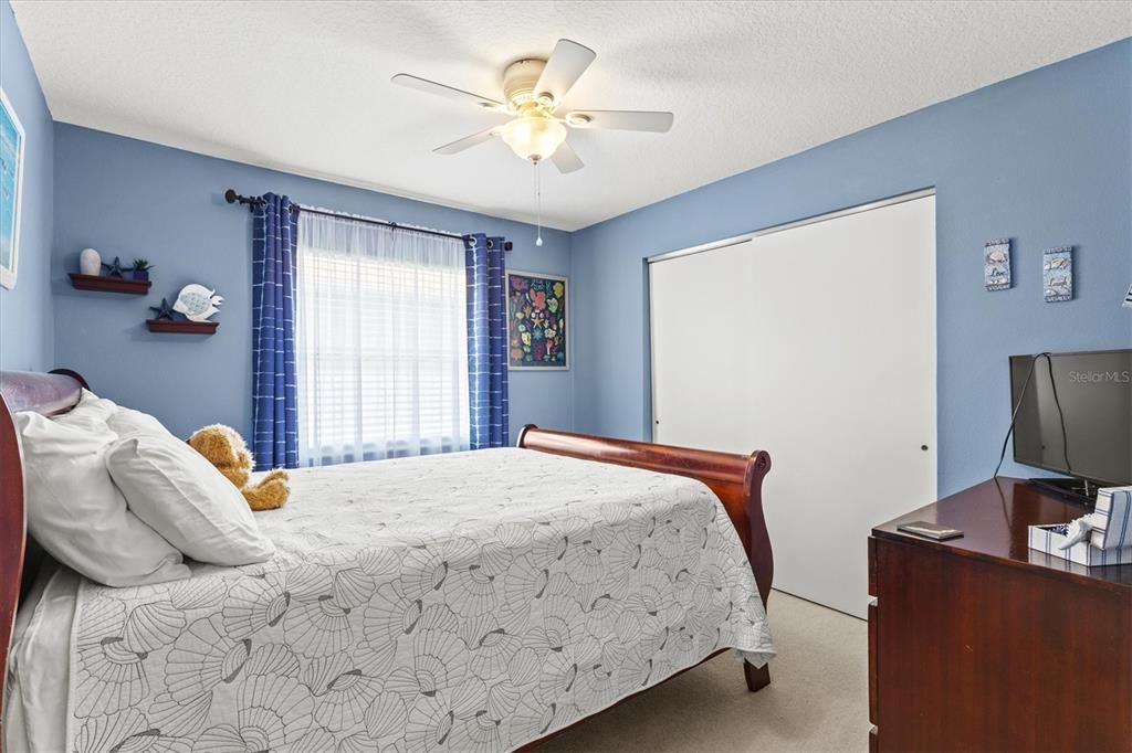 For Sale: $424,900 (4 beds, 2 baths, 1924 Square Feet)