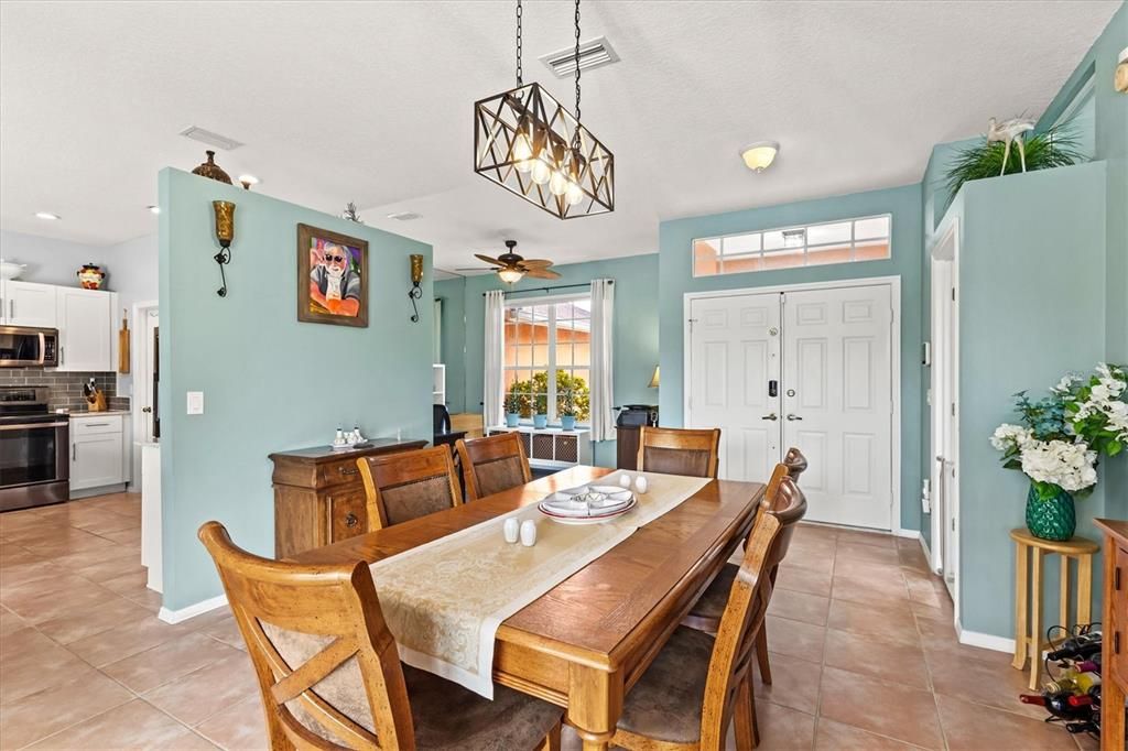 For Sale: $424,900 (4 beds, 2 baths, 1924 Square Feet)