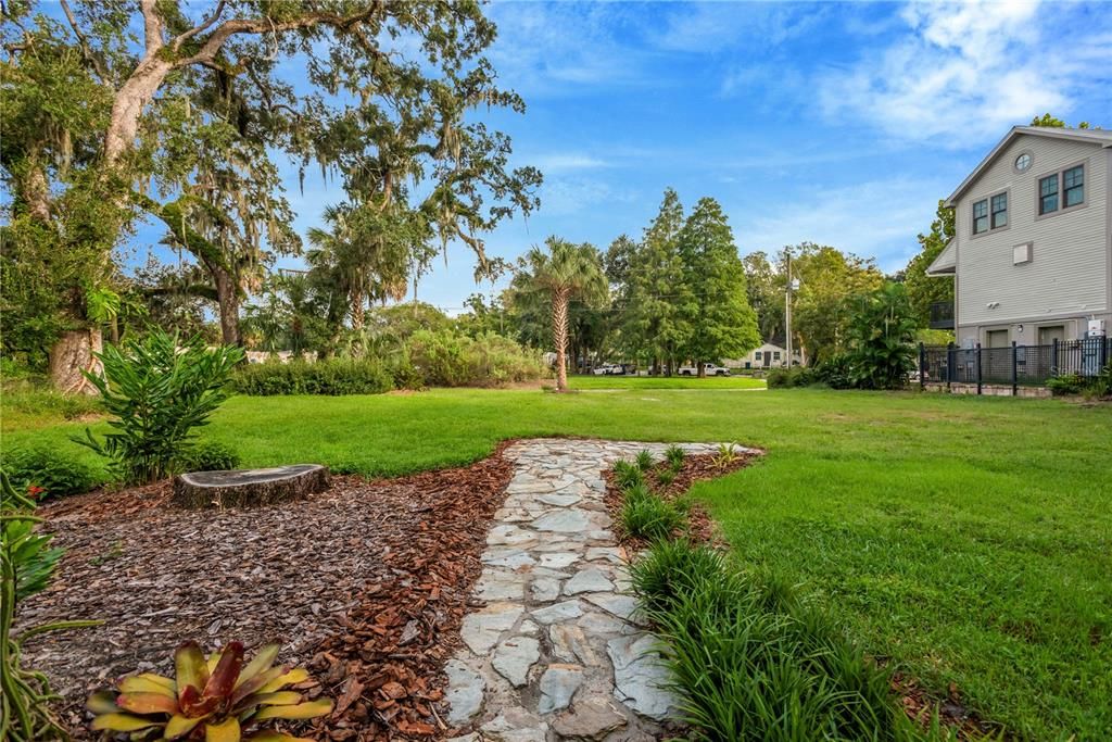 For Sale: $525,000 (0.25 acres)