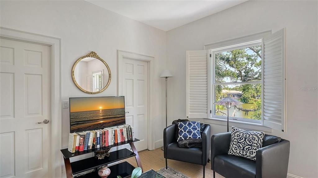 For Sale: $679,000 (2 beds, 2 baths, 1890 Square Feet)