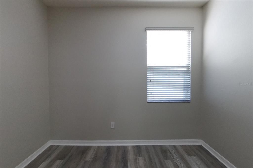 For Rent: $2,129 (3 beds, 2 baths, 1677 Square Feet)