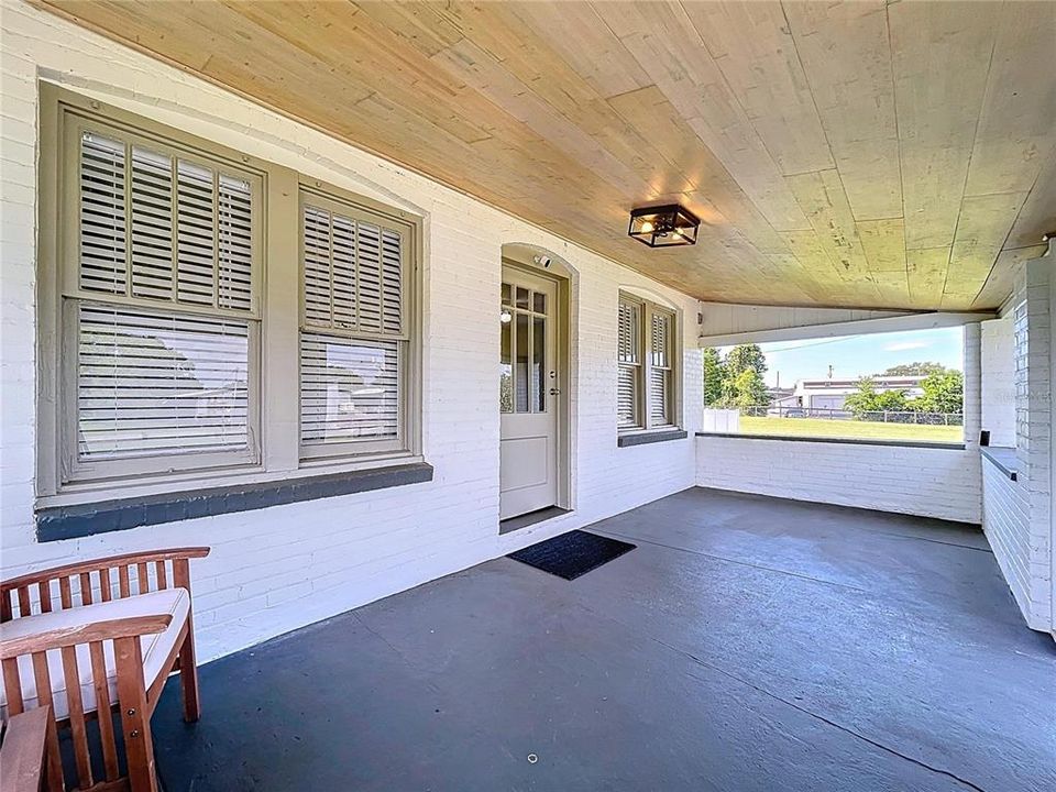 : $374,000 (2 camas, 2 baños, 1672 Pies cuadrados)