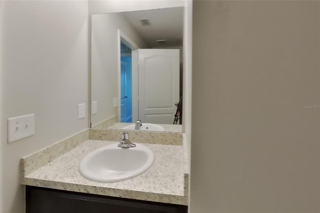 For Rent: $1,749 (3 beds, 2 baths, 1401 Square Feet)