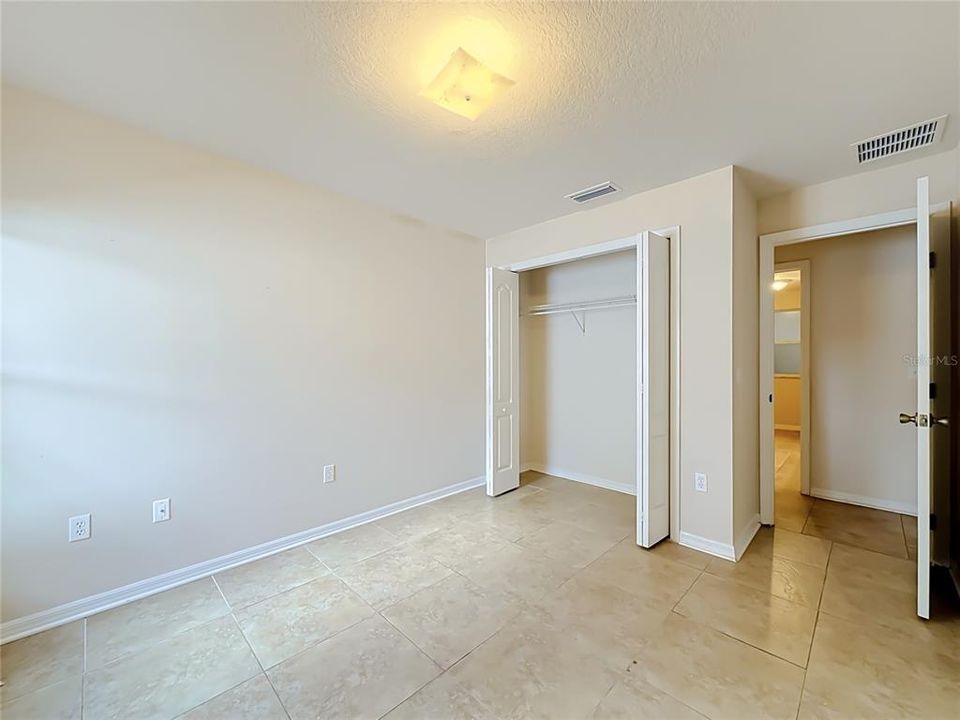 For Sale: $269,900 (4 beds, 2 baths, 1915 Square Feet)