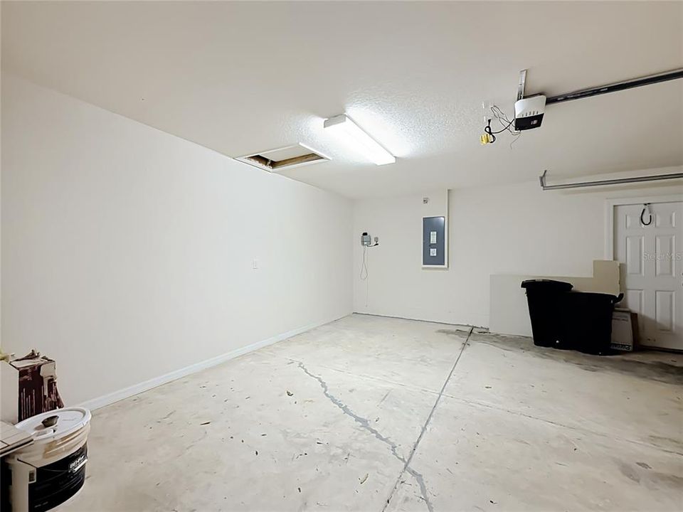 For Sale: $269,900 (4 beds, 2 baths, 1915 Square Feet)