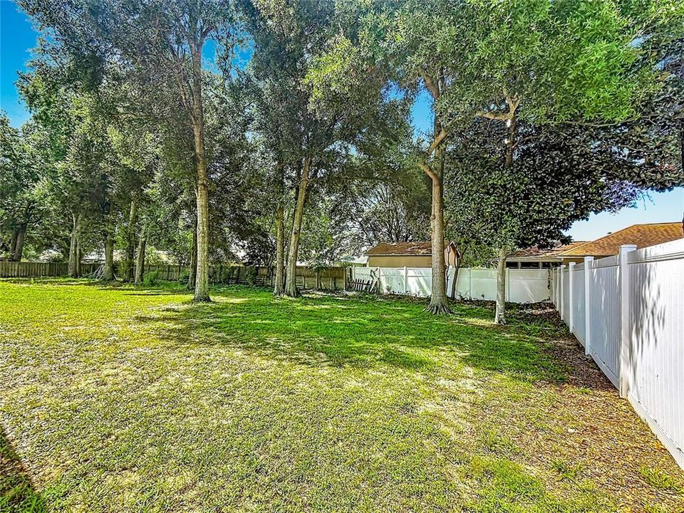 For Sale: $269,900 (4 beds, 2 baths, 1915 Square Feet)
