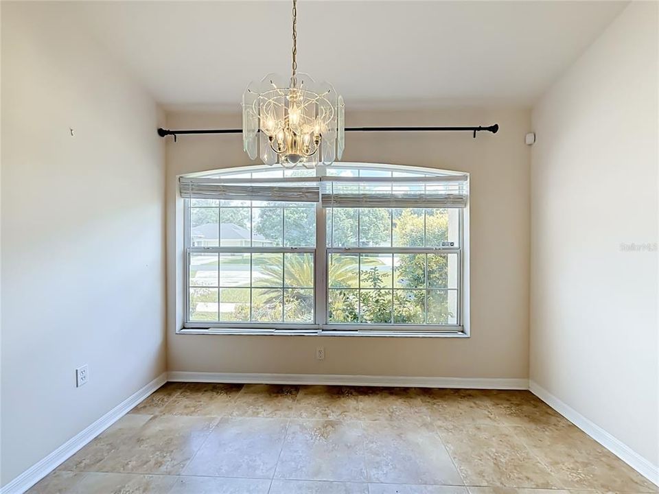 For Sale: $269,900 (4 beds, 2 baths, 1915 Square Feet)