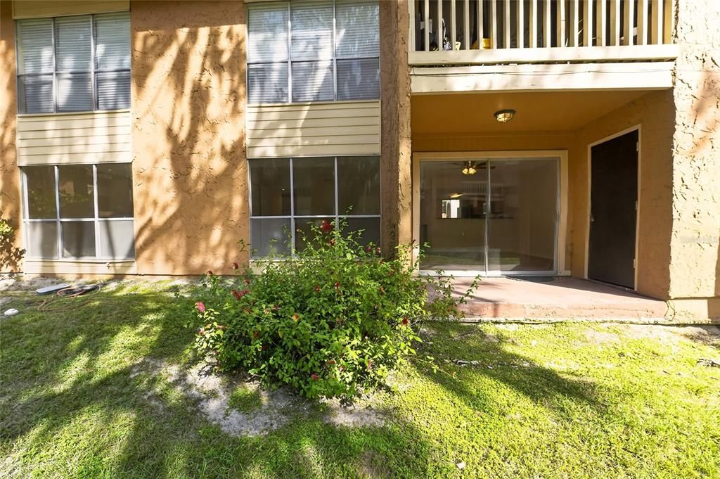 For Sale: $129,900 (2 beds, 2 baths, 1070 Square Feet)