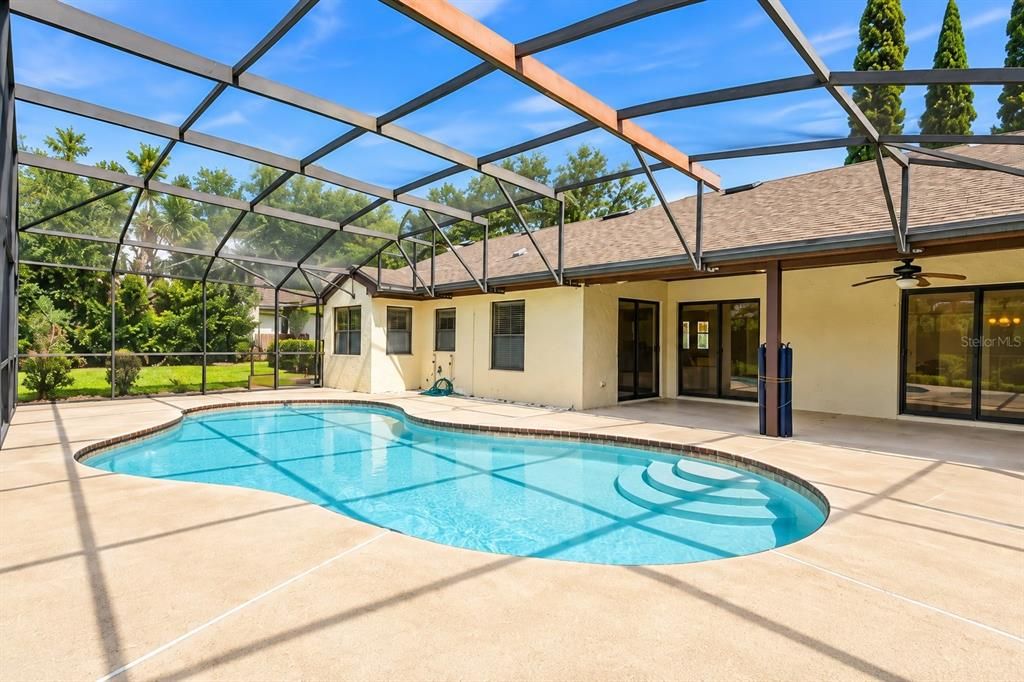 En Venta: $650,000 (4 camas, 3 baños, 2280 Pies cuadrados)