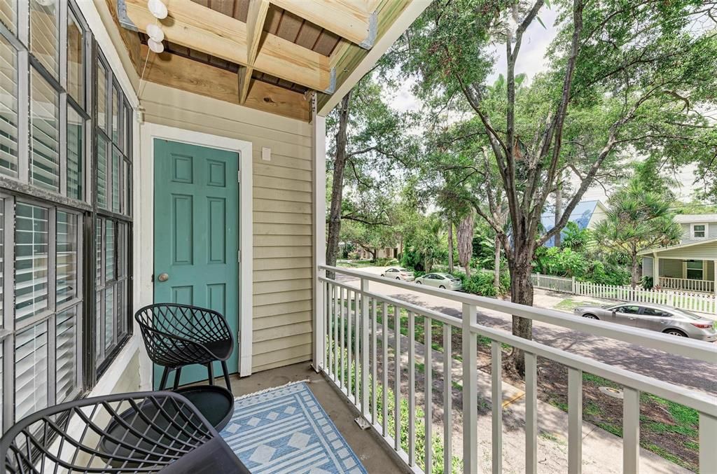 For Rent: $3,150 (1 beds, 1 baths, 668 Square Feet)