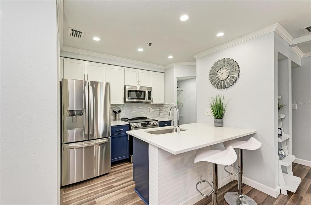 For Rent: $3,150 (1 beds, 1 baths, 668 Square Feet)