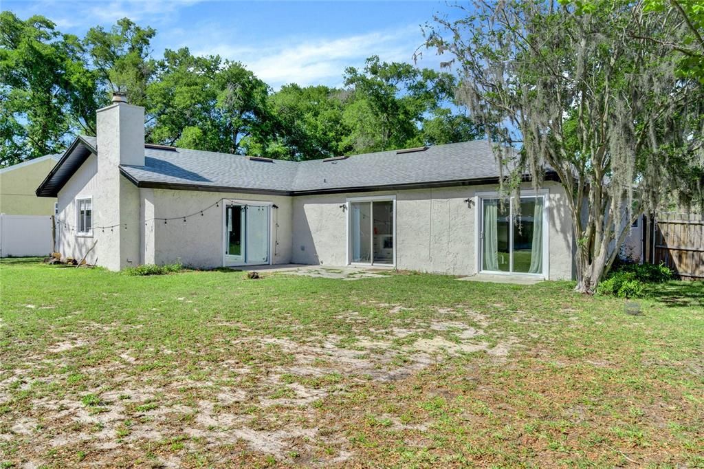 For Rent: $2,400 (3 beds, 2 baths, 1587 Square Feet)