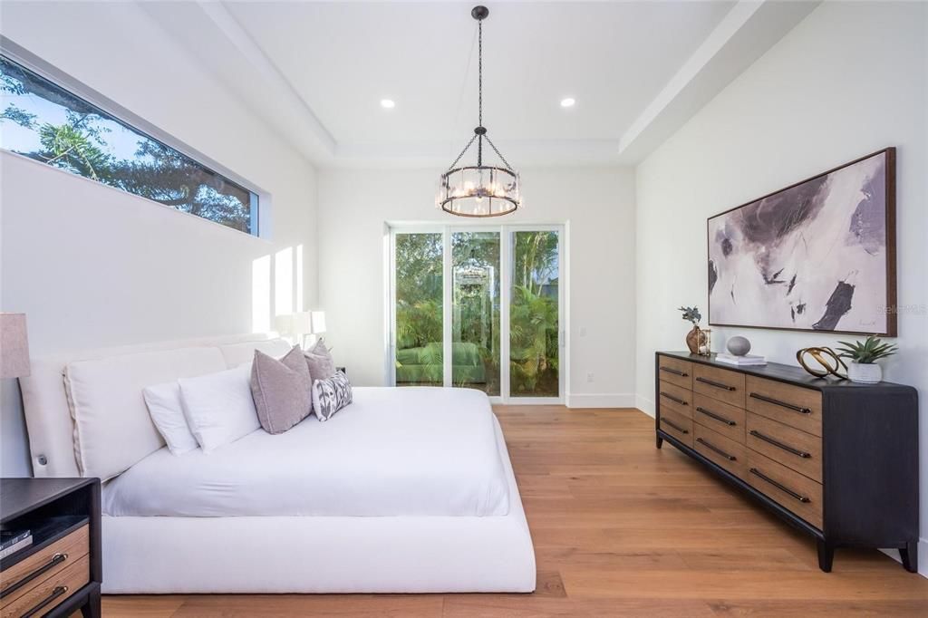 For Sale: $2,190,000 (5 beds, 5 baths, 3356 Square Feet)