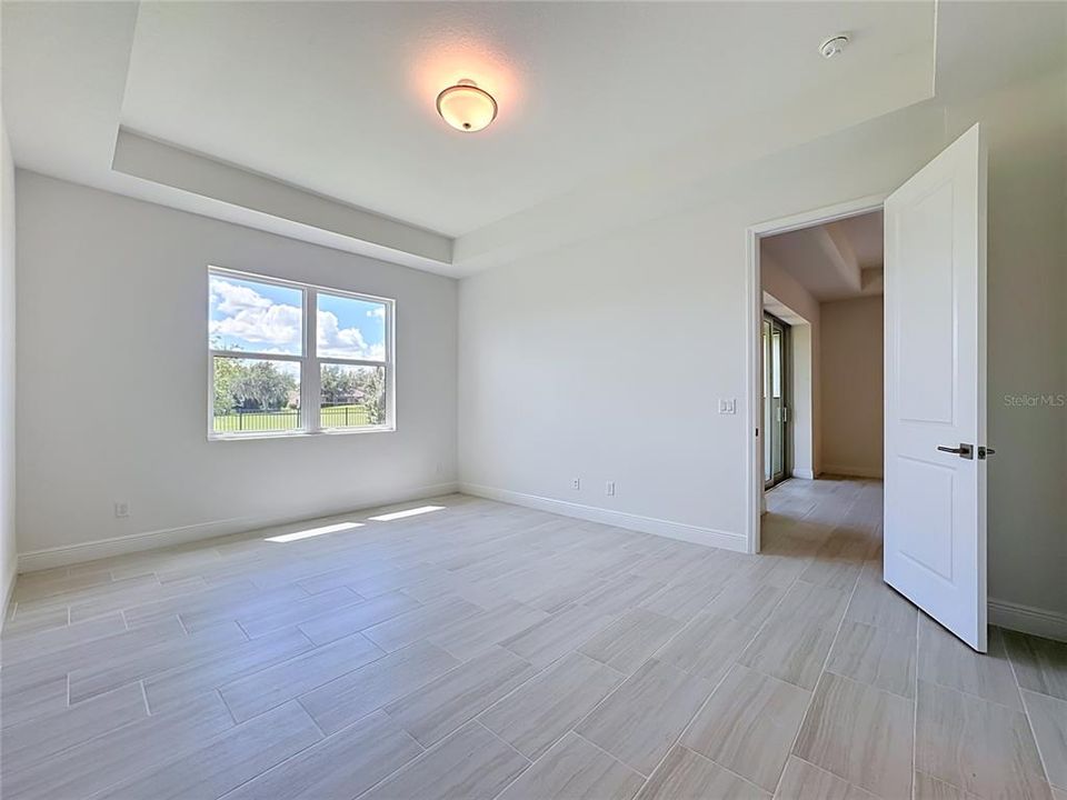 На продажу: $459,990 (2 спален, 2 ванн, 1436 Квадратных фут)