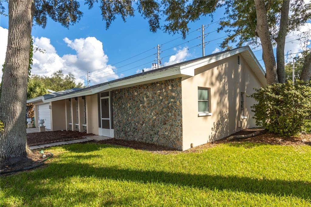 For Sale: $409,900 (2 beds, 2 baths, 1794 Square Feet)
