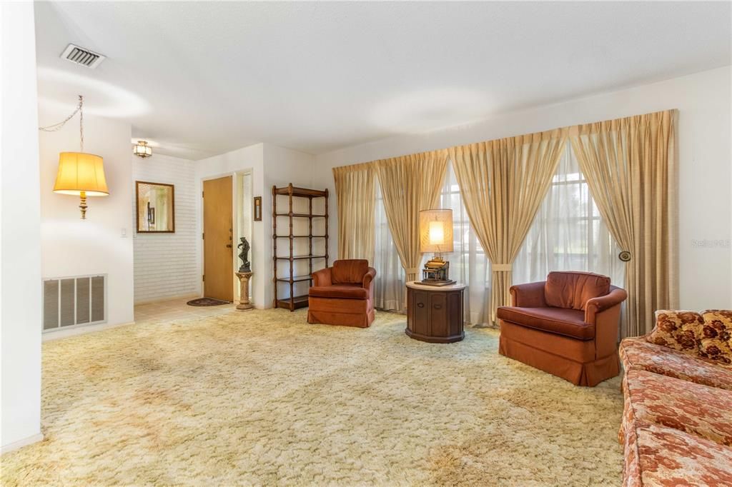 For Sale: $409,900 (2 beds, 2 baths, 1794 Square Feet)