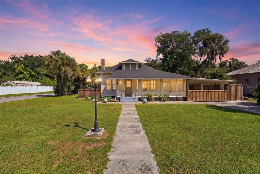 For Sale: $265,000 (3 beds, 2 baths, 1474 Square Feet)