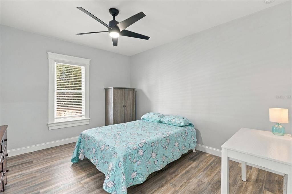 For Sale: $265,000 (3 beds, 2 baths, 1474 Square Feet)