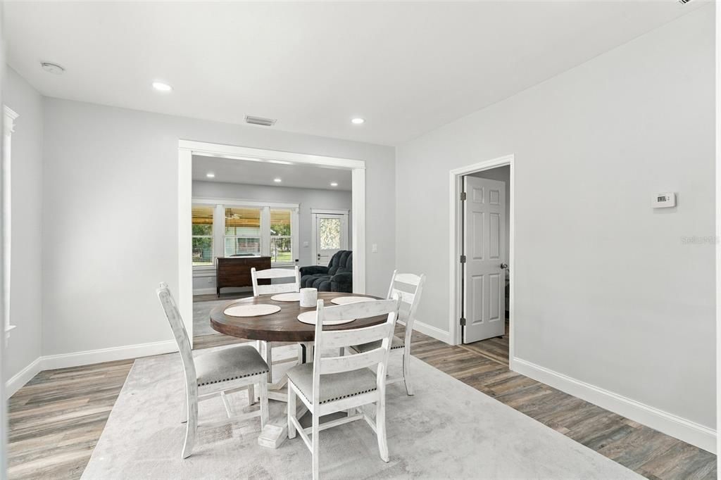 For Sale: $265,000 (3 beds, 2 baths, 1474 Square Feet)