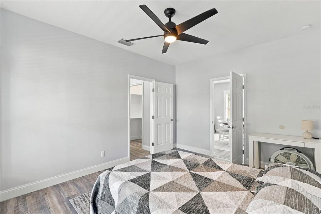 For Sale: $265,000 (3 beds, 2 baths, 1474 Square Feet)