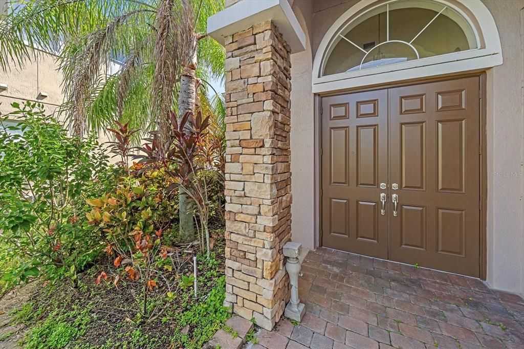 For Sale: $549,000 (4 beds, 4 baths, 2836 Square Feet)
