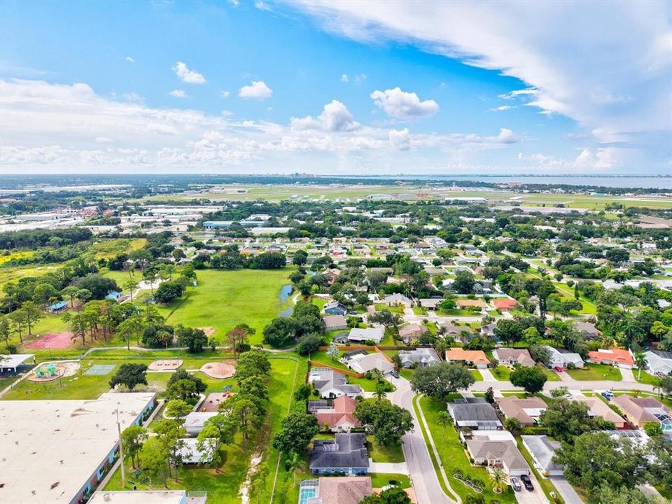 En Venta: $445,000 (3 camas, 2 baños, 1701 Pies cuadrados)