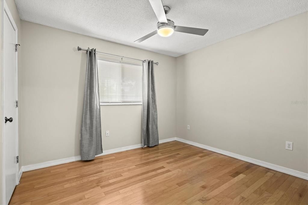 En Venta: $445,000 (3 camas, 2 baños, 1701 Pies cuadrados)