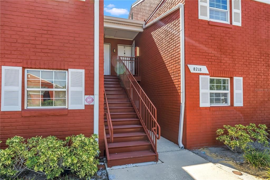 For Sale: $95,000 (2 beds, 1 baths, 820 Square Feet)