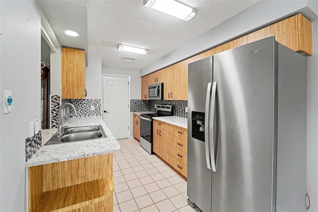 En Venta: $150,000 (2 camas, 2 baños, 1215 Pies cuadrados)