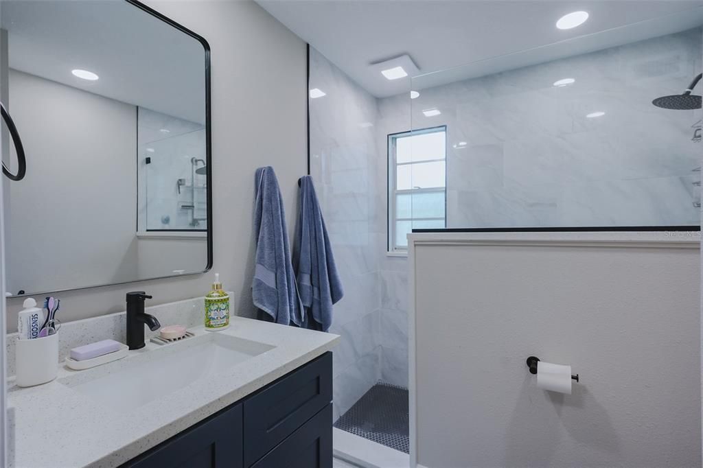 For Sale: $475,000 (3 beds, 2 baths, 1638 Square Feet)
