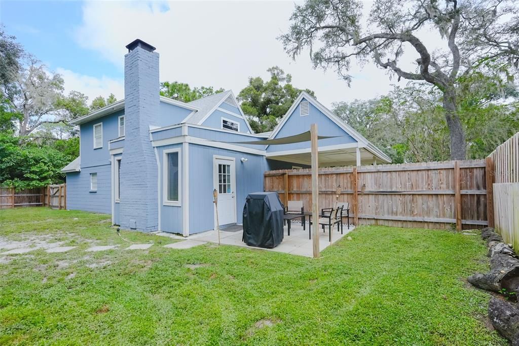 For Sale: $475,000 (3 beds, 2 baths, 1638 Square Feet)