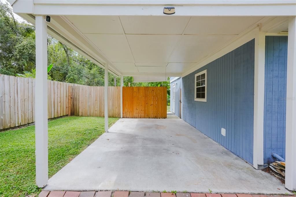 For Sale: $475,000 (3 beds, 2 baths, 1638 Square Feet)
