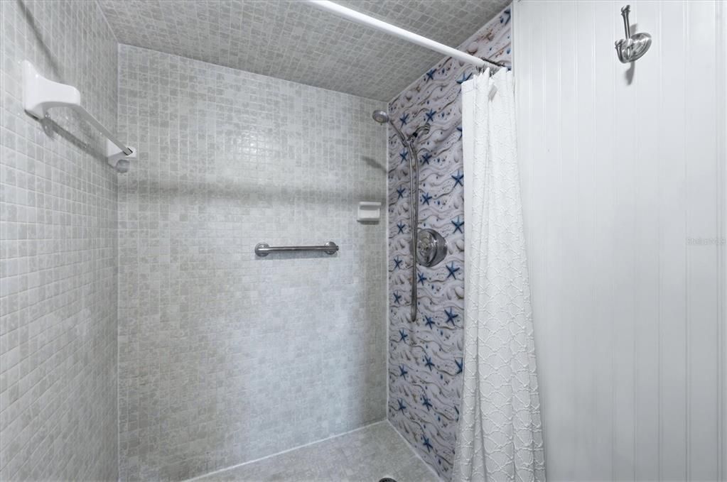 На продажу: $339,000 (4 спален, 3 ванн, 2305 Квадратных фут)