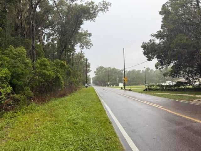 待售: $650,000 (6.57 acres)