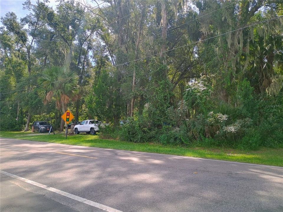 待售: $650,000 (6.57 acres)