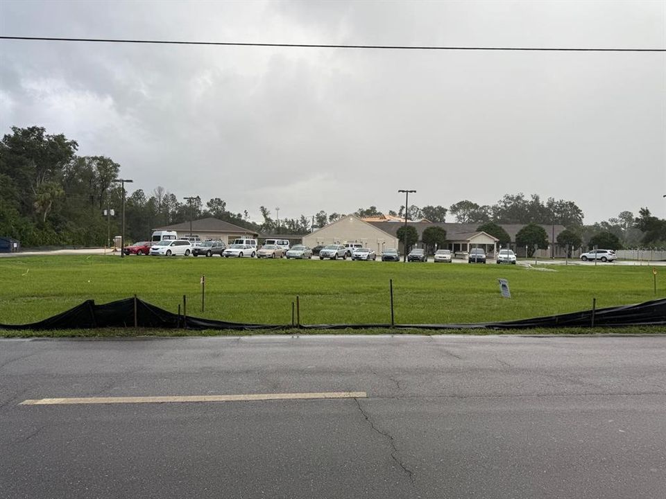 待售: $650,000 (6.57 acres)